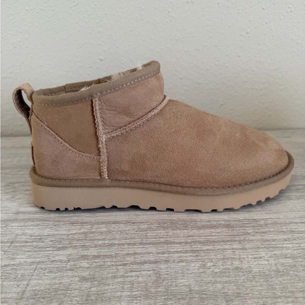 Authentic UGG Classic Ultra Mini 1116109 Women's Fashion Boots Sand Size 7 - Picture 5 of 16